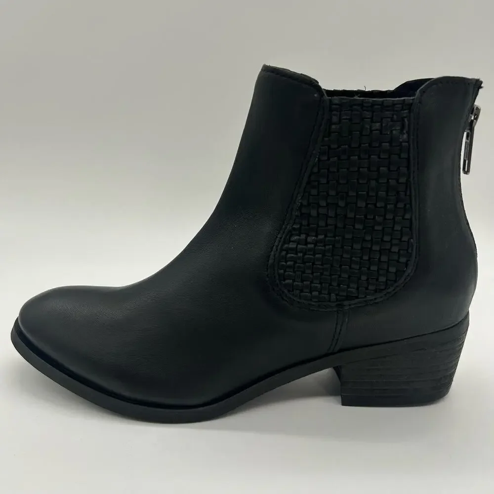 Journee‎ Collection Boots Womens 6 Black Premium Leather Emerson Boots NEW